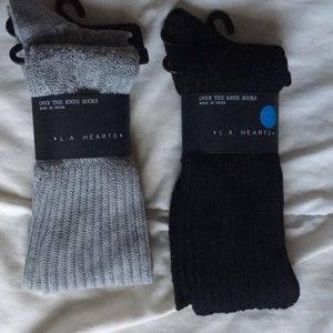 Over the knee socks💕